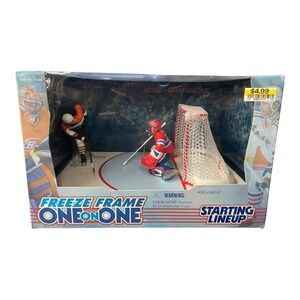 Eric Lindros & Andy Moog 1998 Starting Lineup Freeze Frame One On One Figures